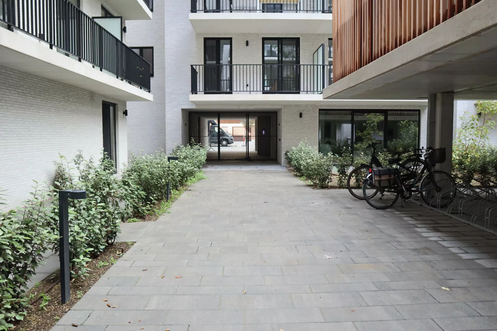 THE GREEN 0001PK-Exterior summer