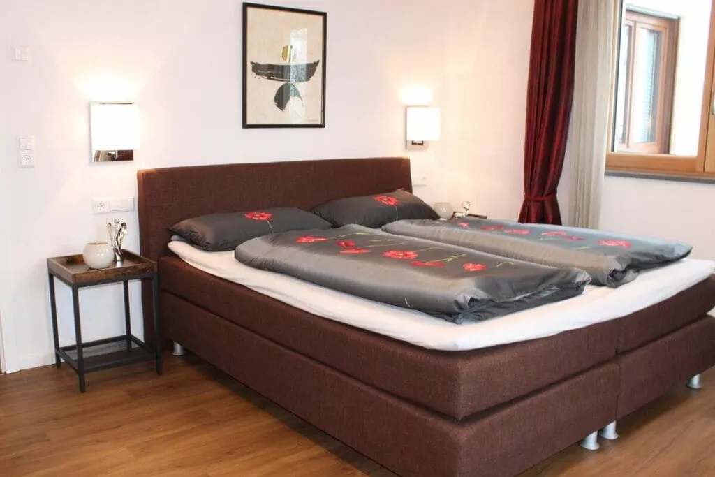 323712-Bedroom
