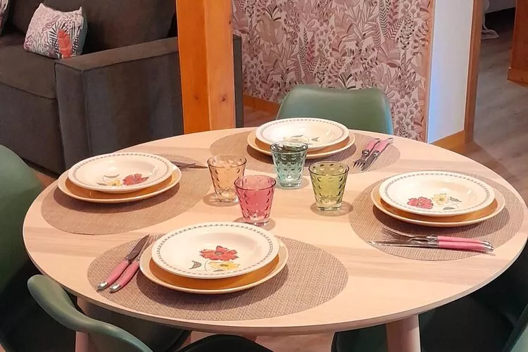 Magnifique Appartement Alsacien-Dining room