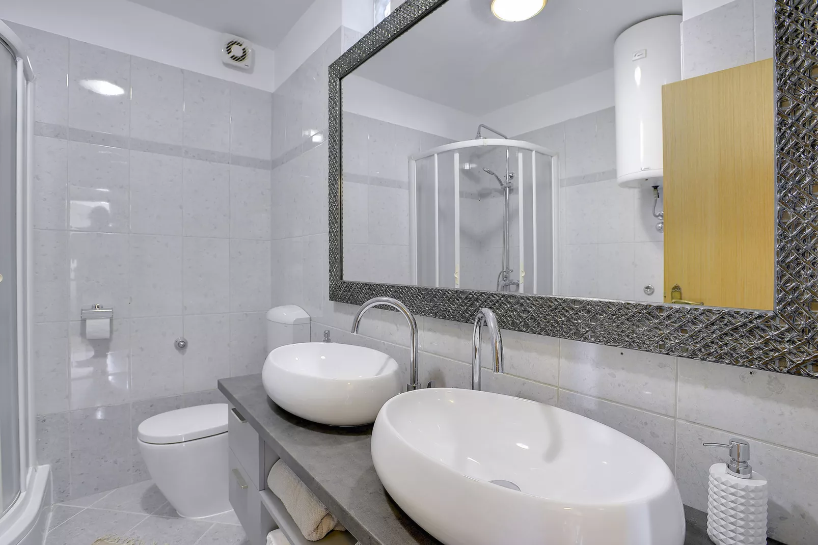 Casa Surida Falu-Bathroom