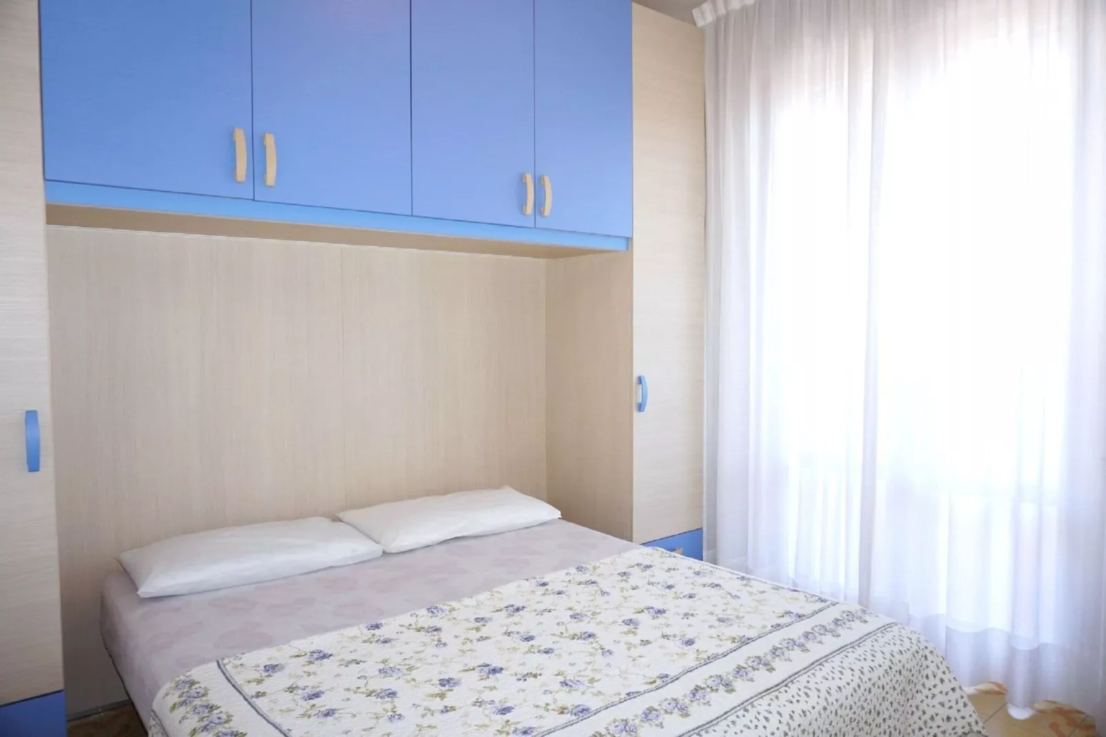 Portesin 32B-Bedroom