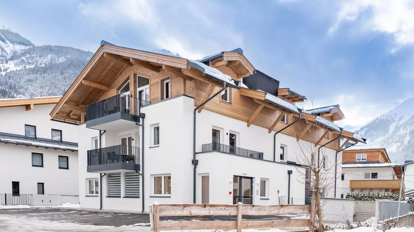 Falken Suites TOP 3-Exterior winter
