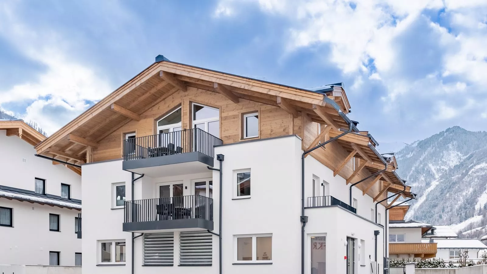 Falken Suites TOP 5-Exterior winter