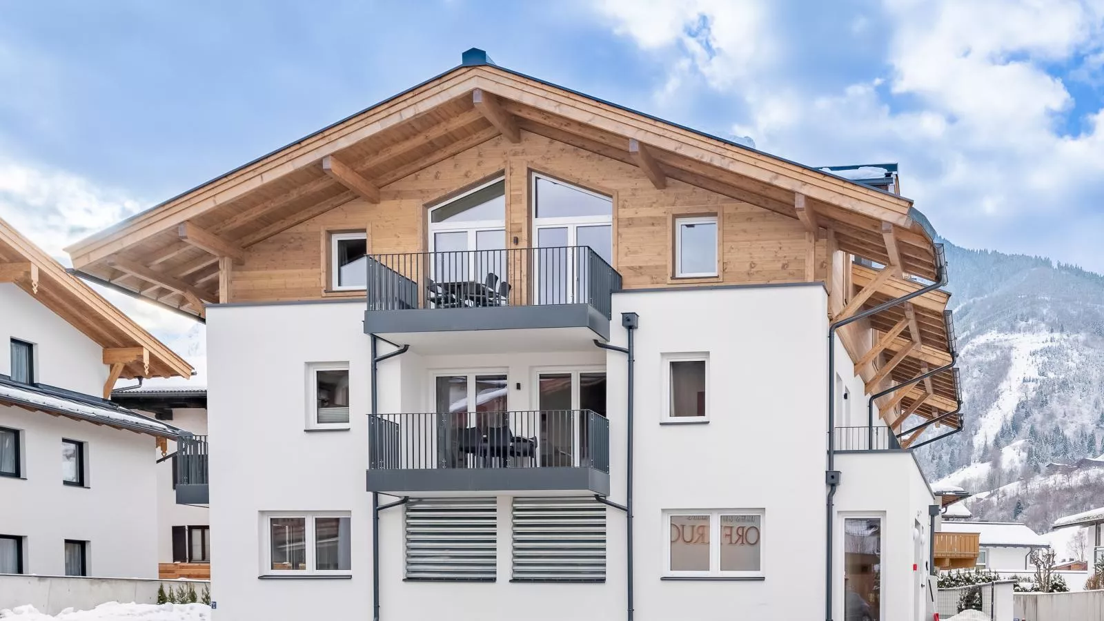 Falken Suites TOP 8-Exterior winter