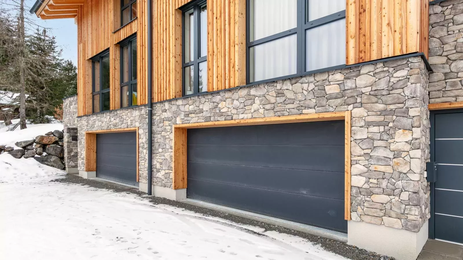 Turrach Lodge-Outdoor