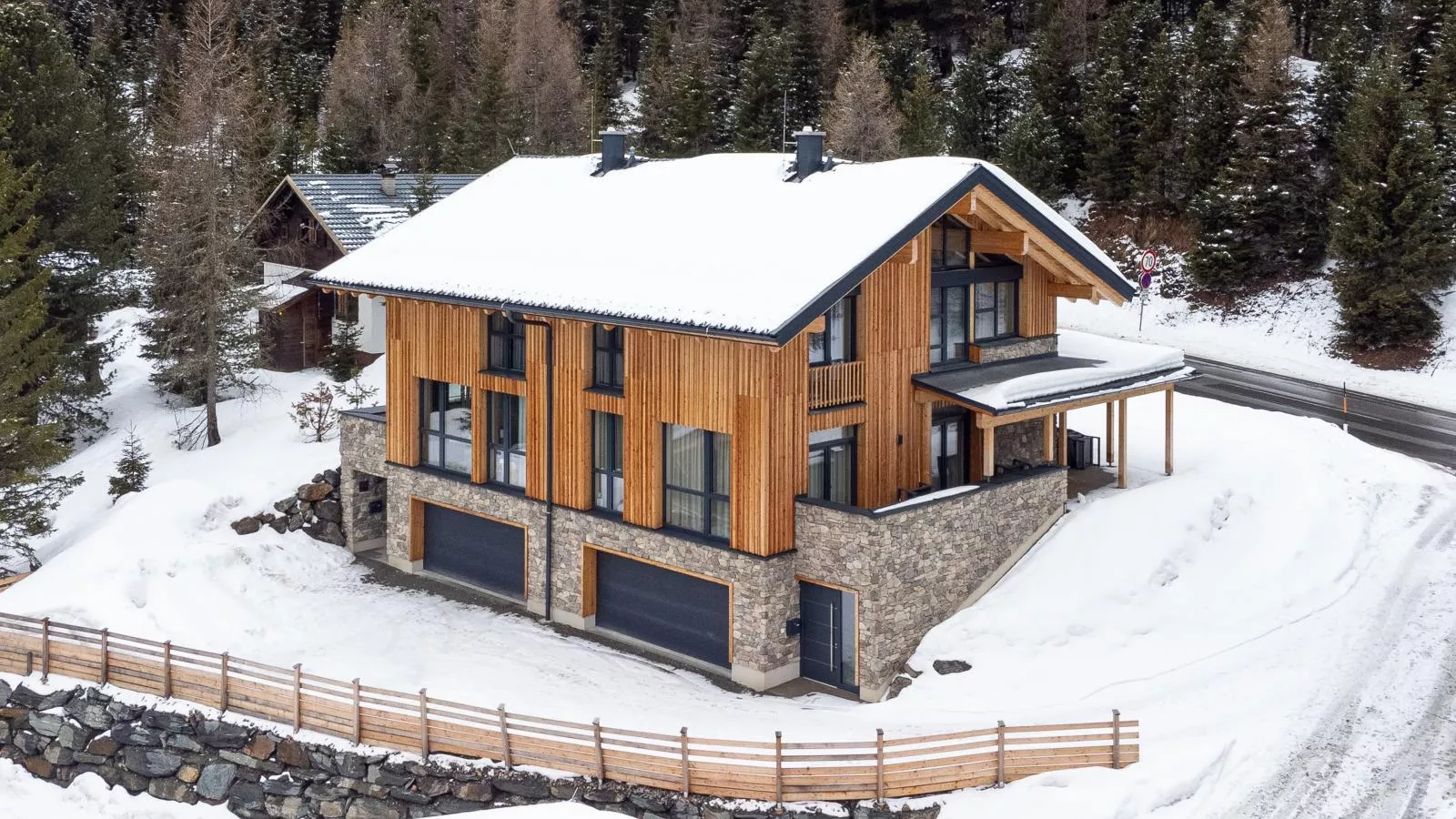 Turrach Lodge-Exterior winter
