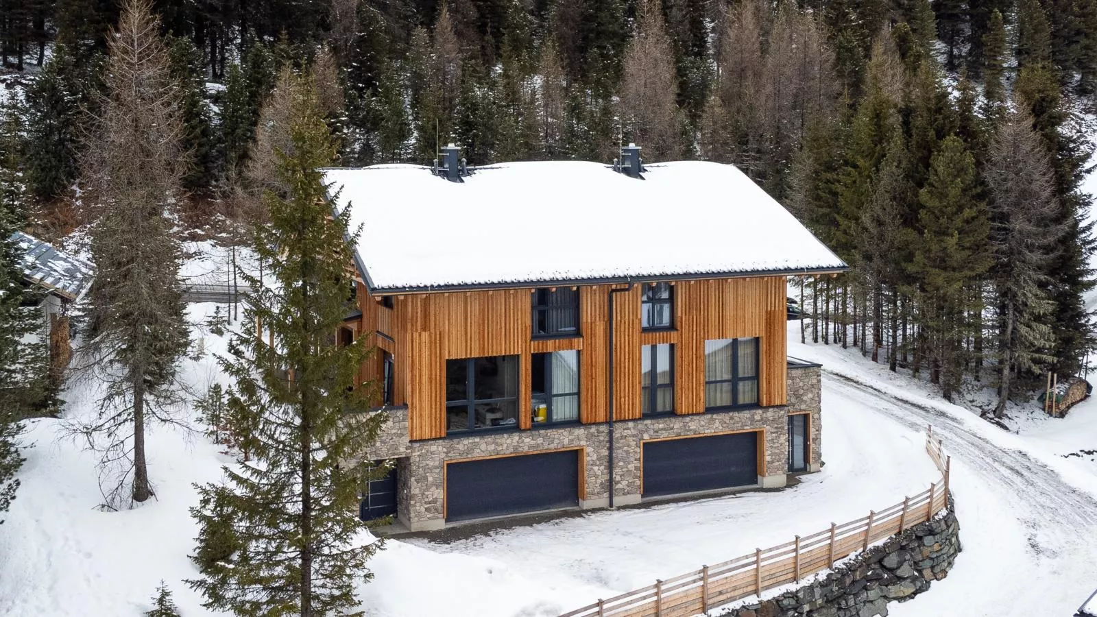 Turrach Lodge-Exterior winter