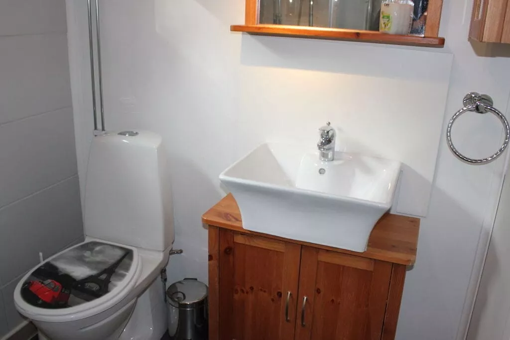 187616-Bathroom