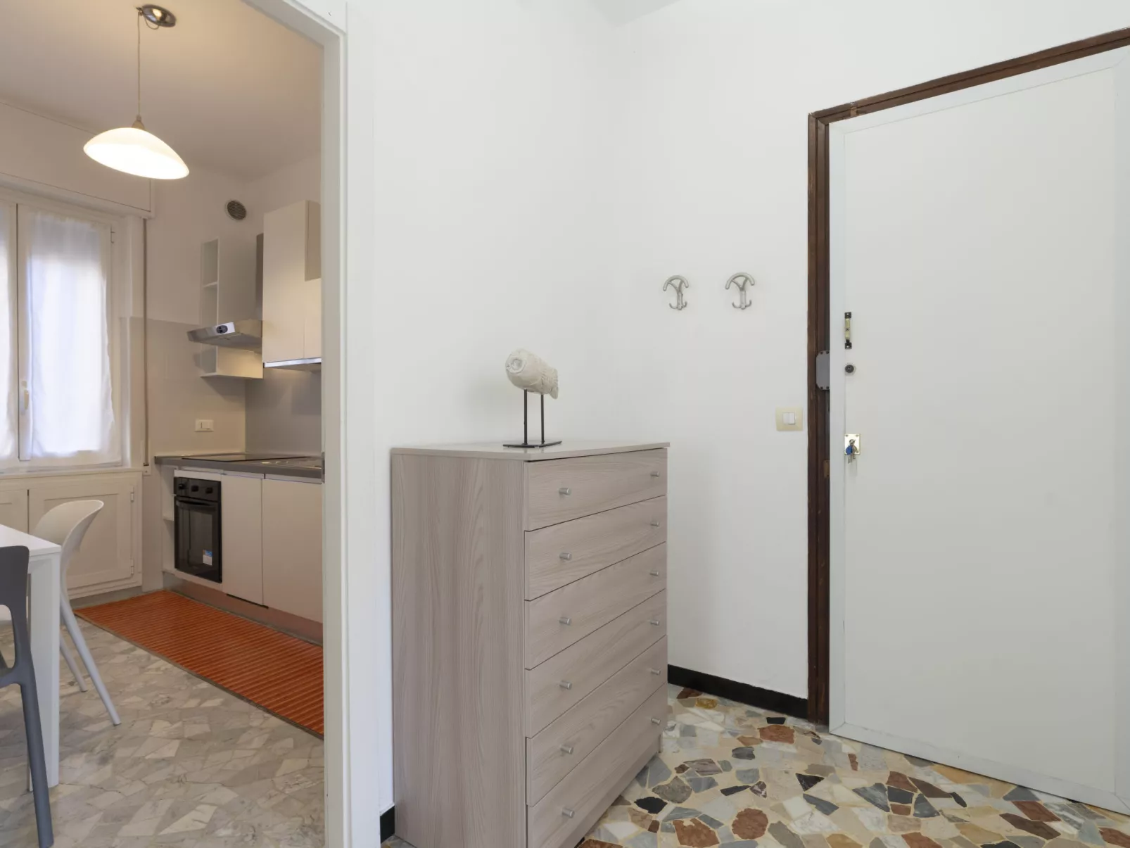 Central Home Carlotta-Inside