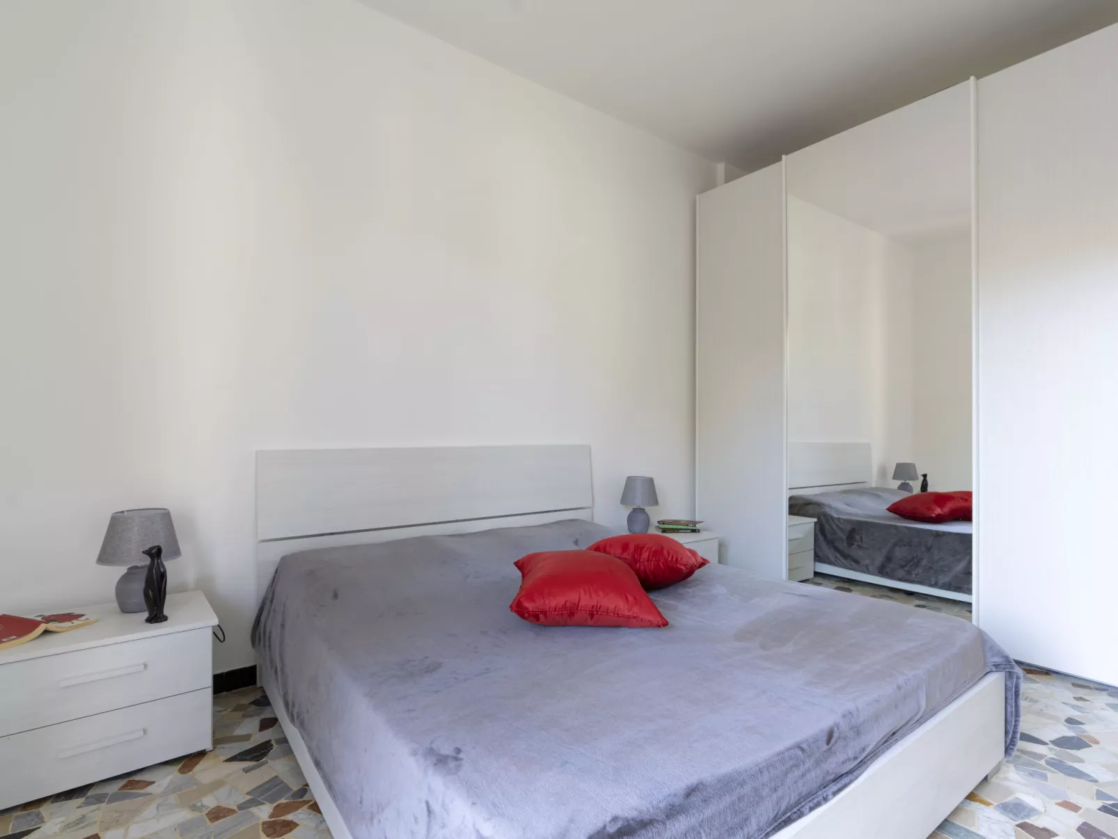 Central Home Carlotta-Inside