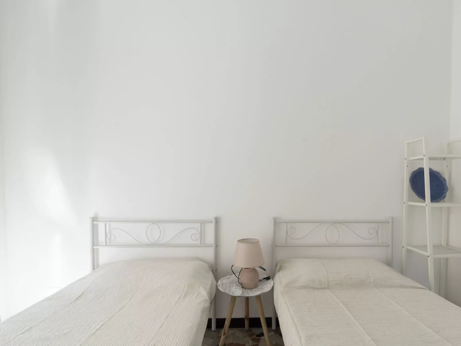 Central Home Carlotta-Inside