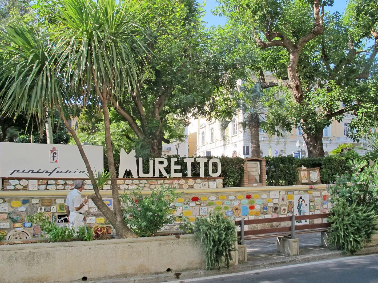 Central Home Carlotta-Area