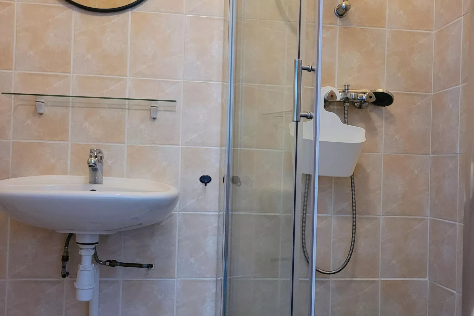 L'Ecole-Bathroom
