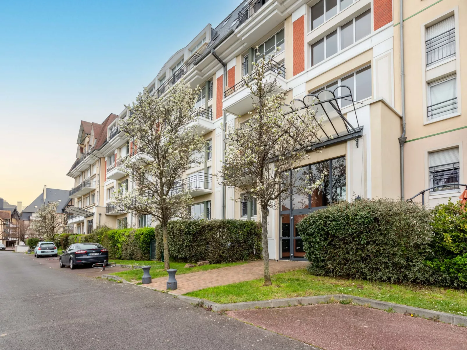 Les Lofts-Outside