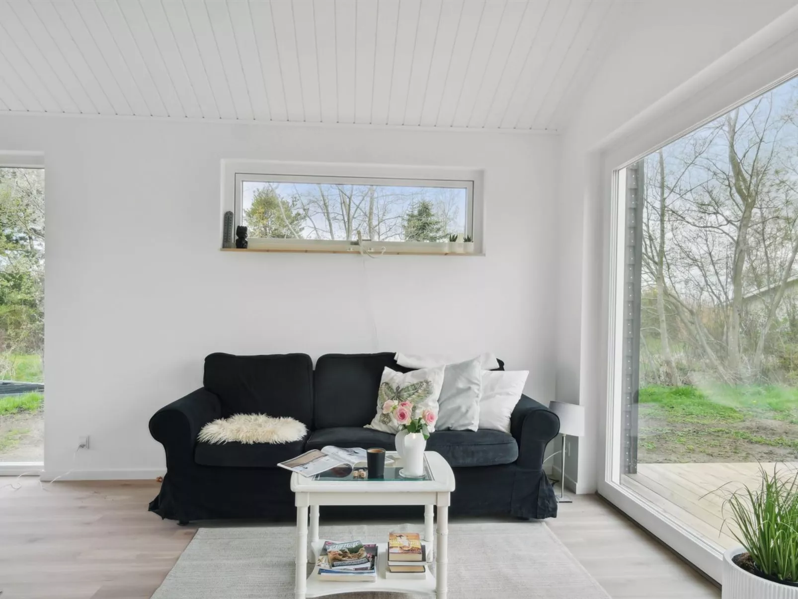 "Sys" - 150m from the sea-Inside