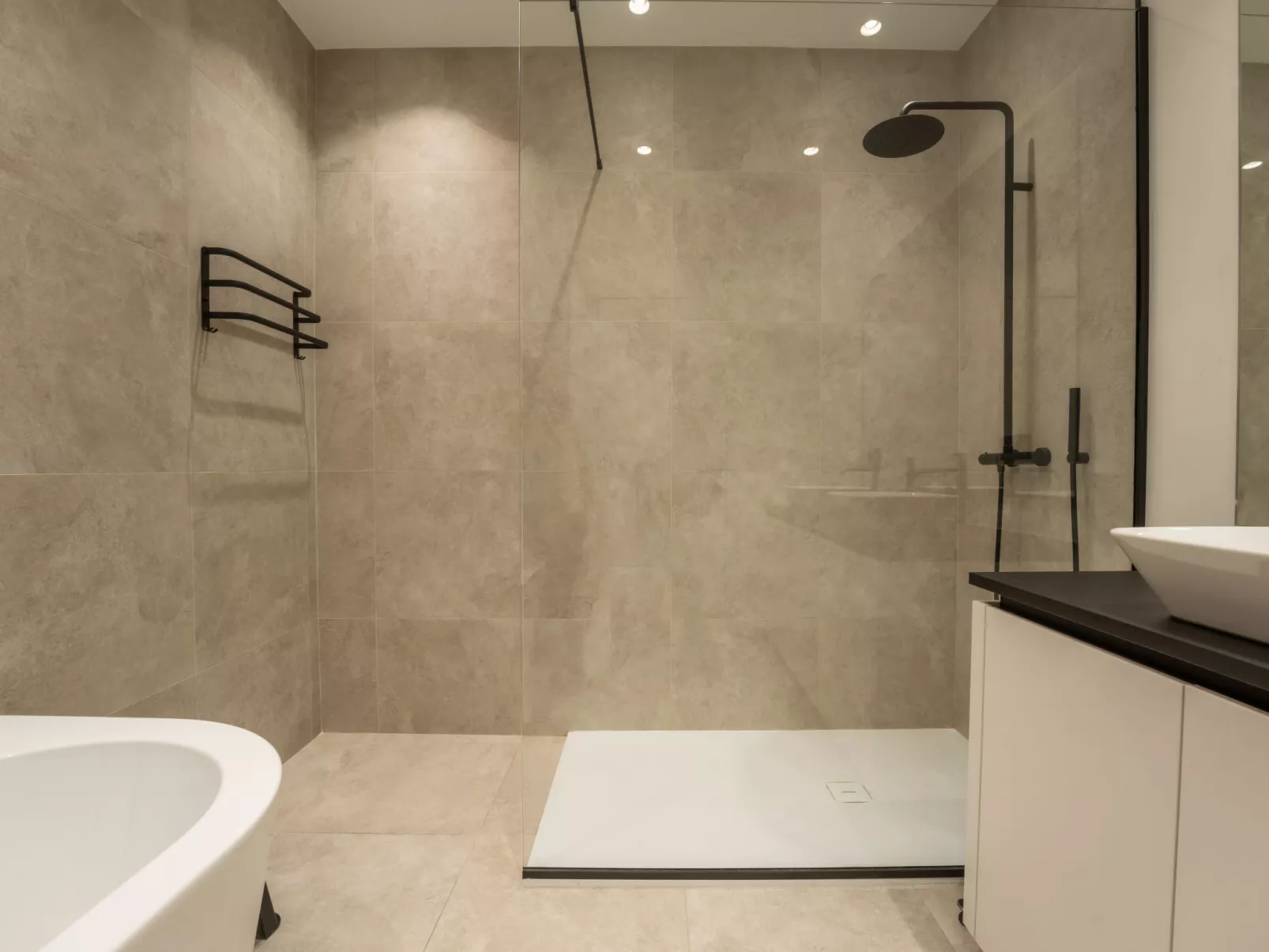 Historical and spacious "La Tourelle II"-Inside