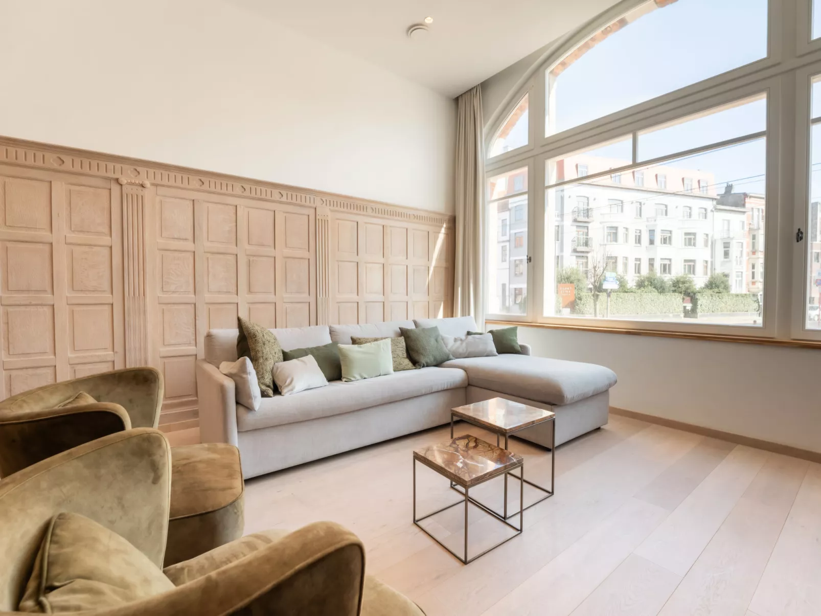 Historical and spacious "La Tourelle I"-Dedans