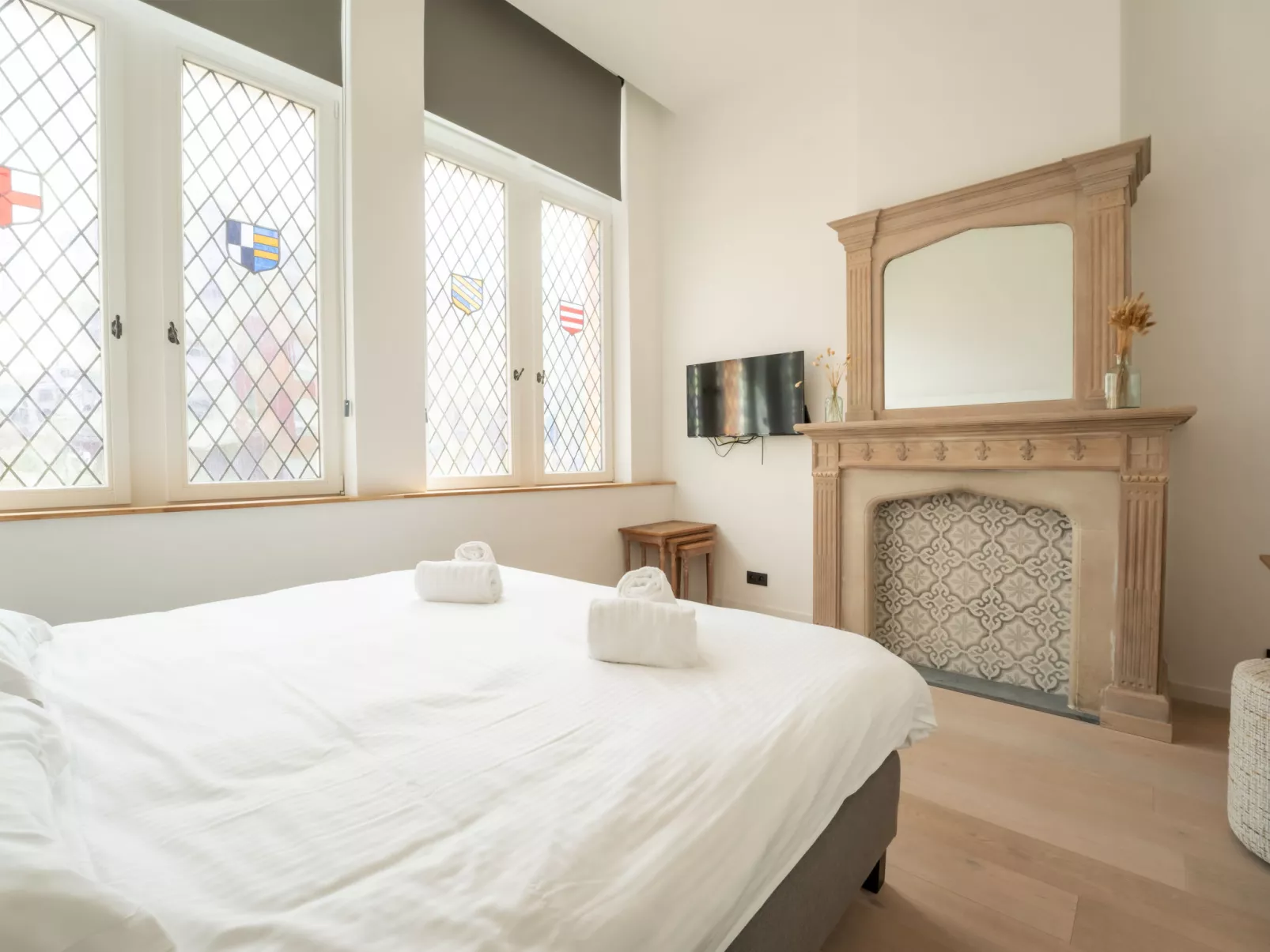 Historical and spacious "La Tourelle I"-Dedans
