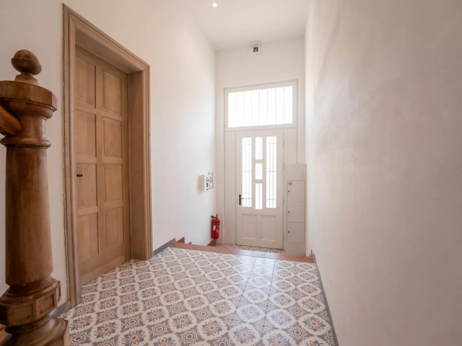 Historical and spacious "La Tourelle I"-Dedans