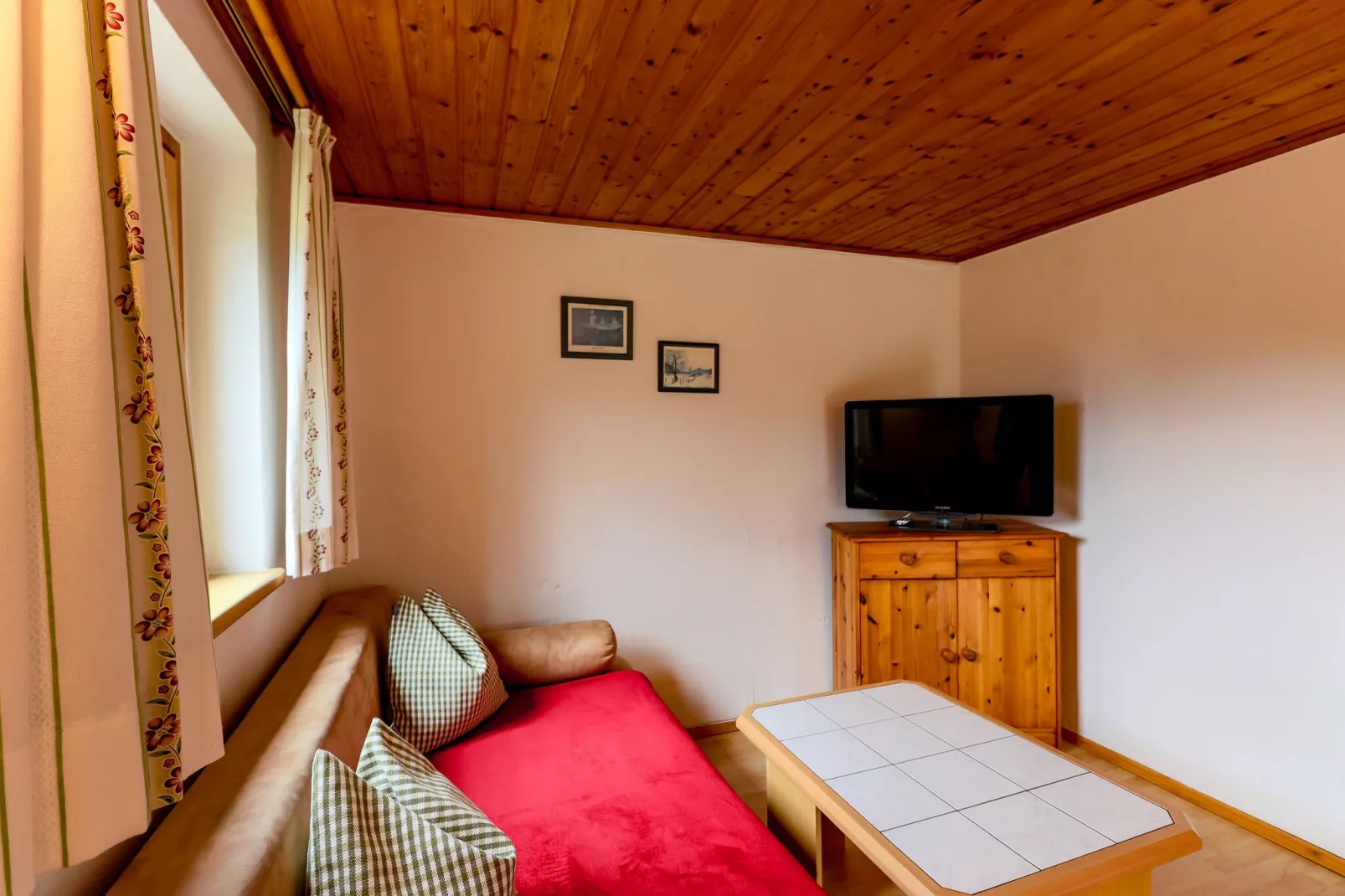 Bernsteiner-Living room