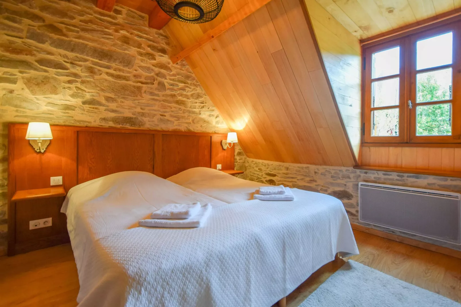 Le Bolet-Bedroom