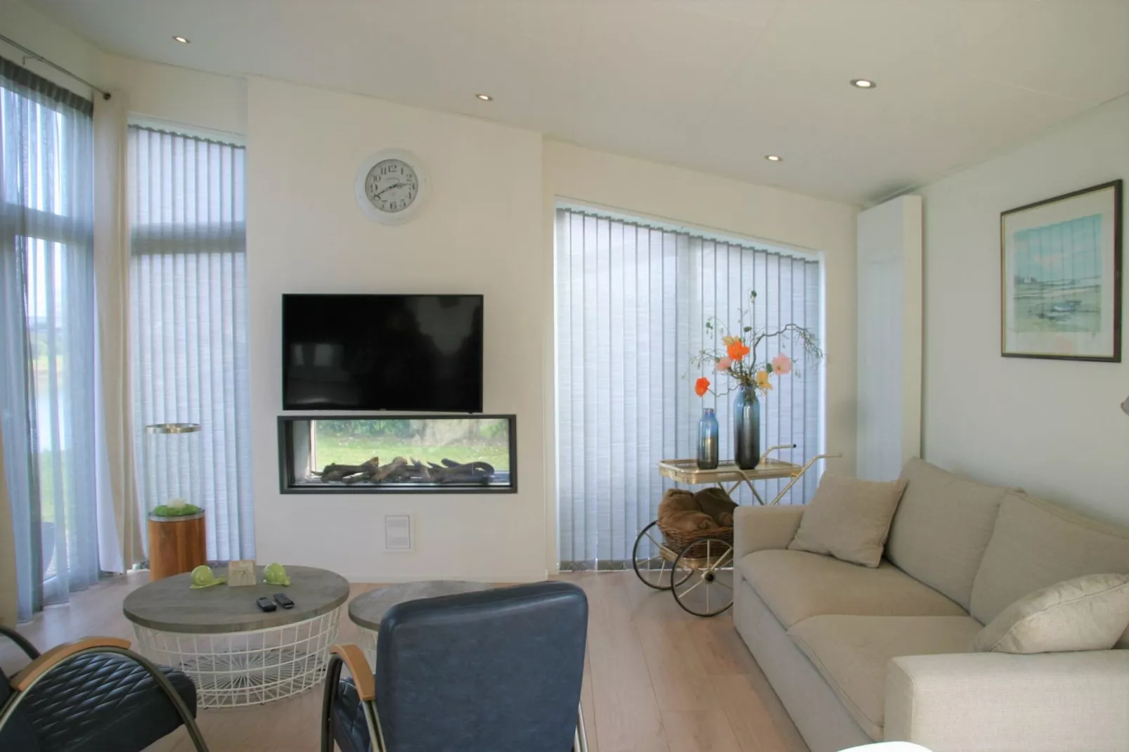 Water Resort Oosterschelde 32-Living room