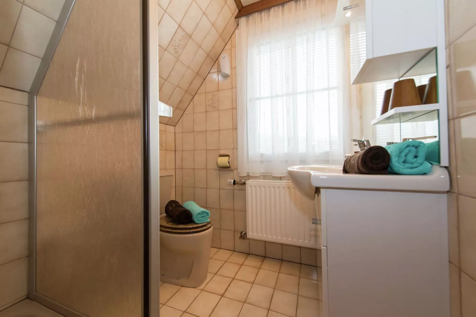 Haus Tröpolach-Bathroom