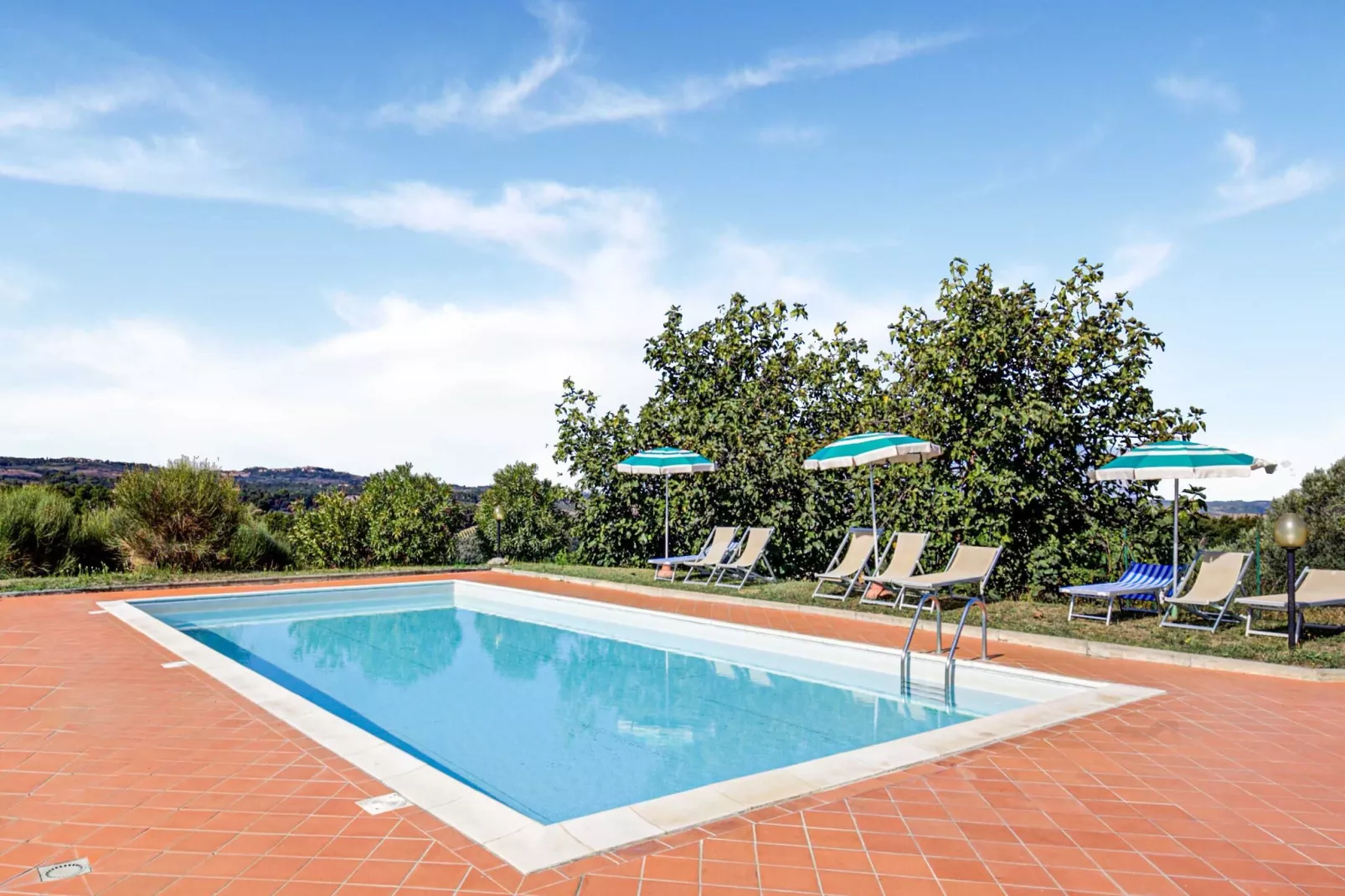 Casanova-apt14-Pool