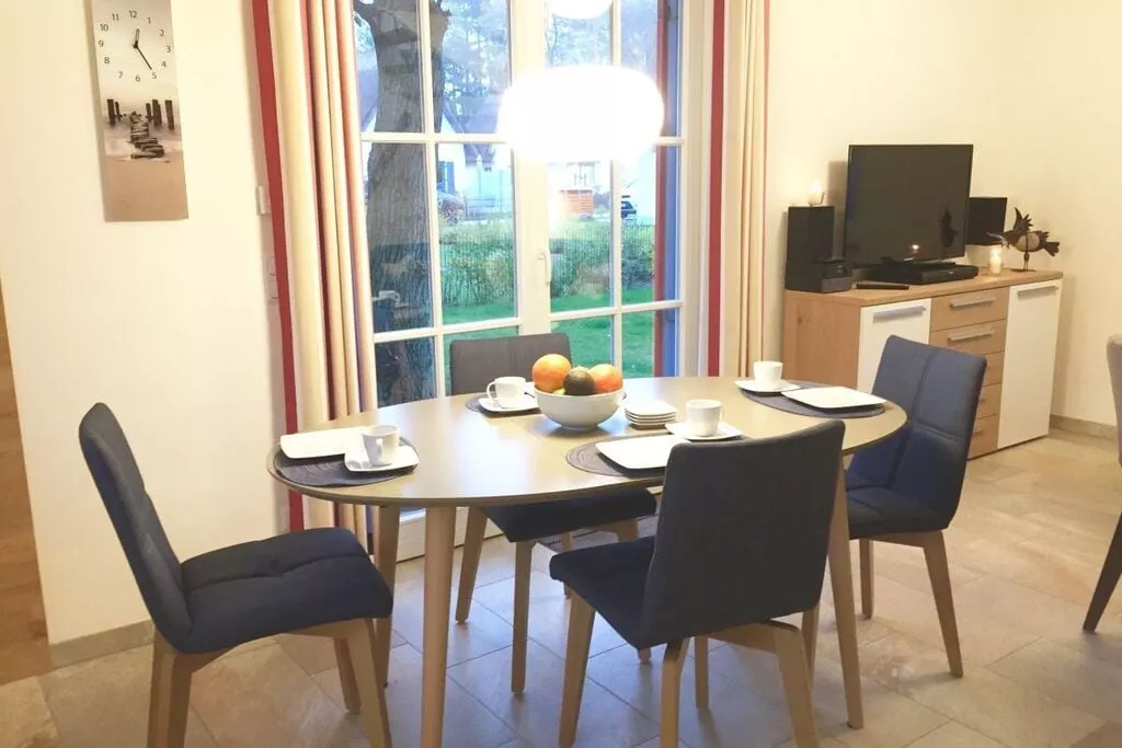 135377-Dining room