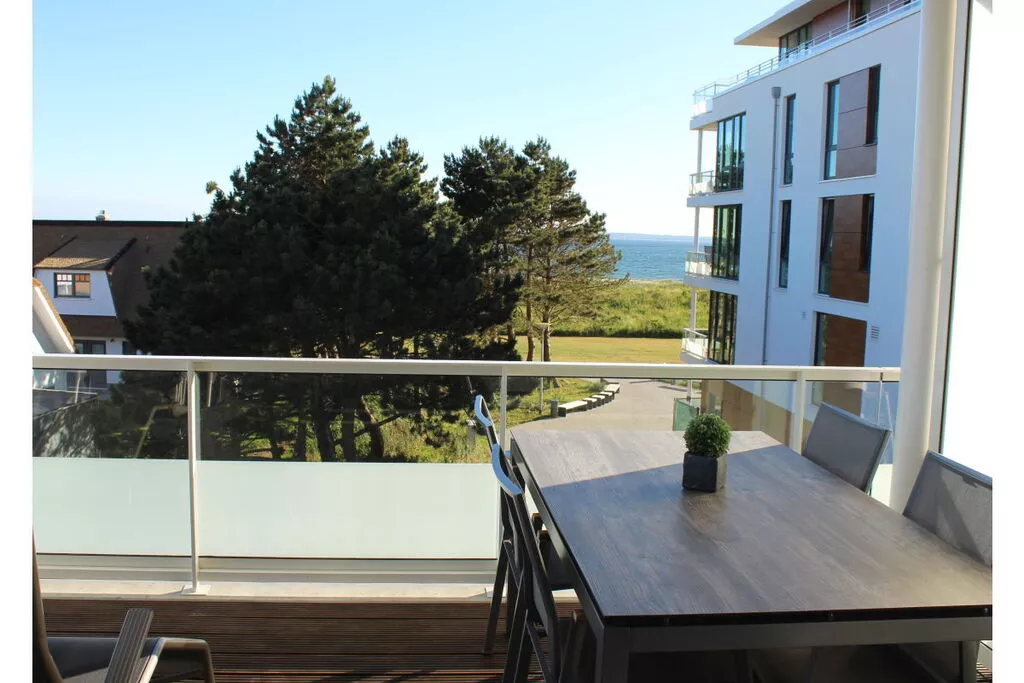 148409-Terrace balcony