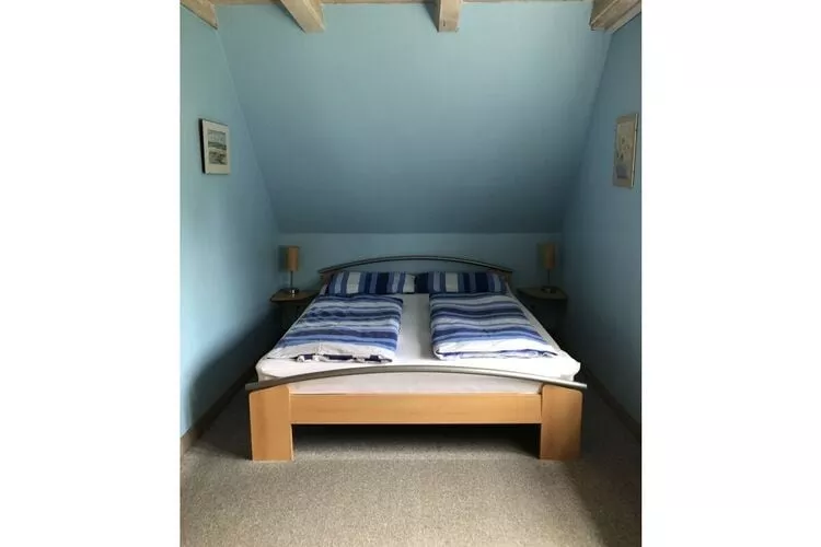 297428-Bedroom