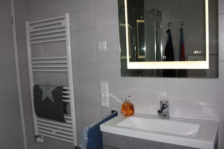 282571-Bathroom