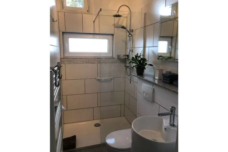 275990-Badezimmer