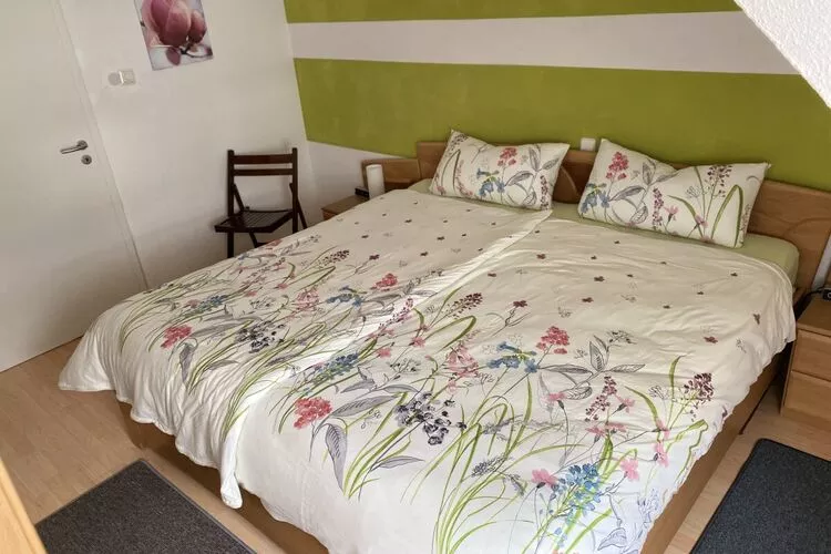 296702-Bedroom