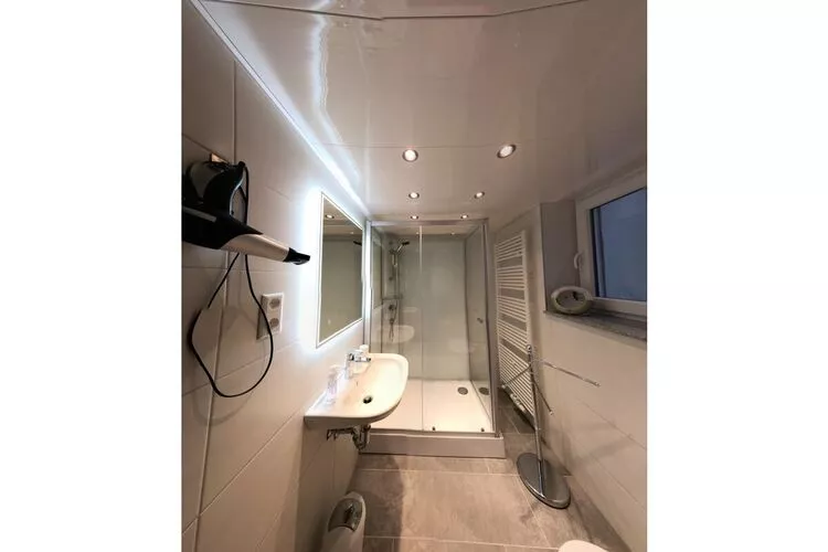 289714-Bathroom