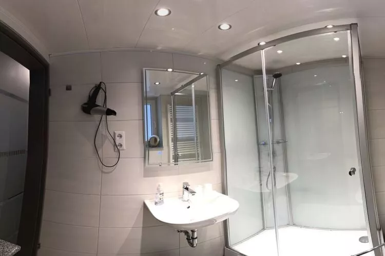 289714-Bathroom