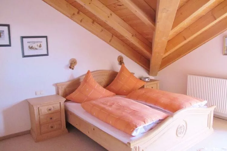 257876-Bedroom