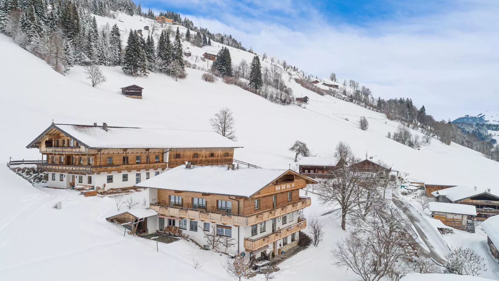 Anderla 2-Exterior winter