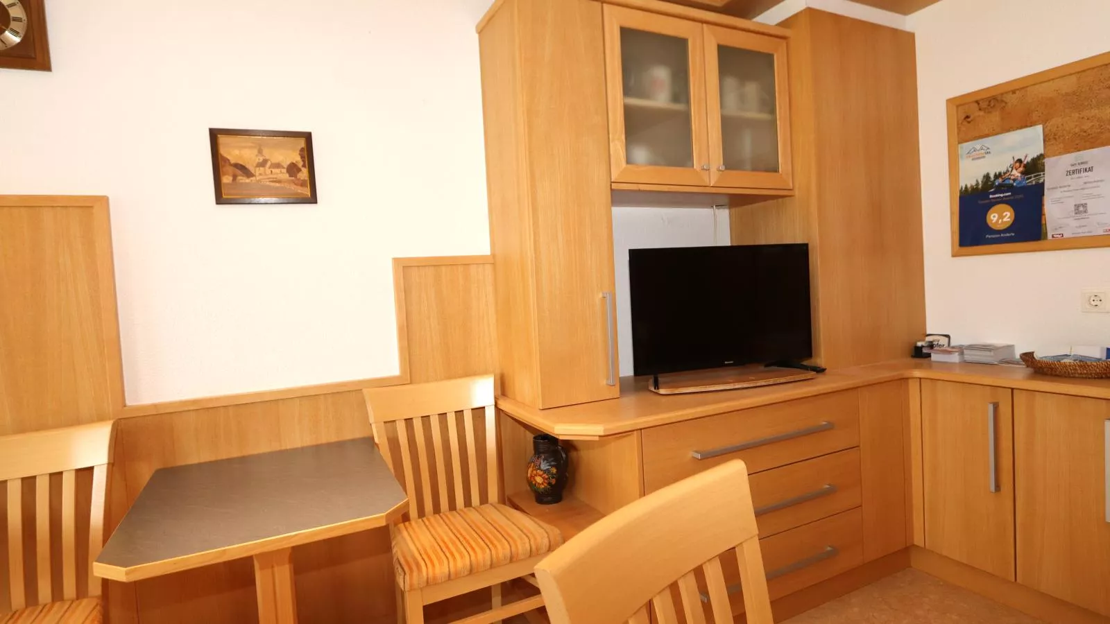 Anderla 2-Living room
