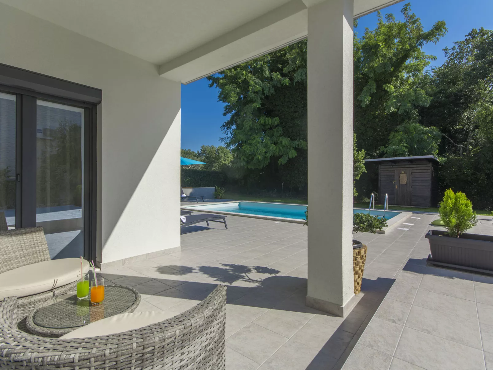 Villa Romina-Draußen