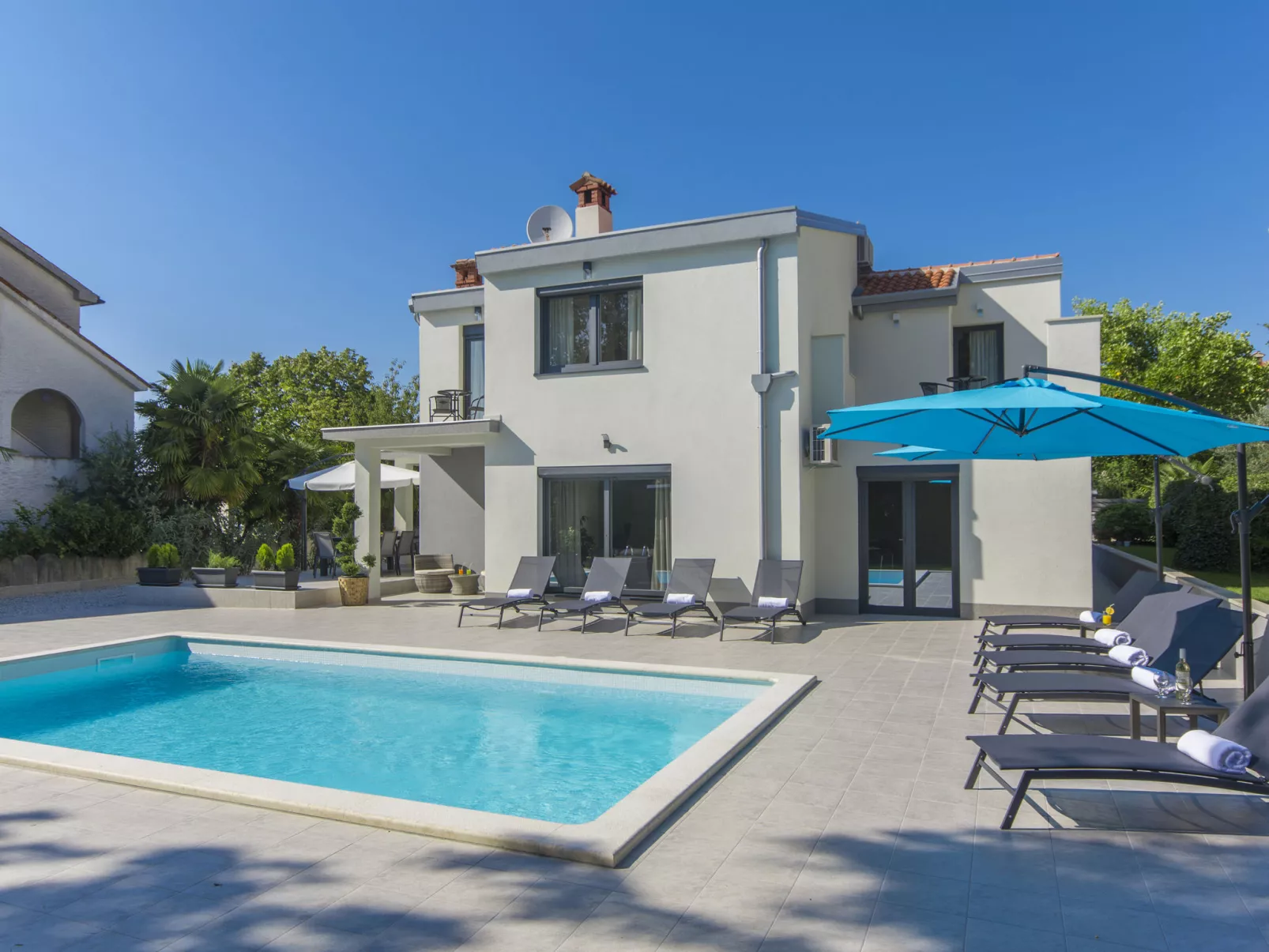 Villa Romina-Draußen