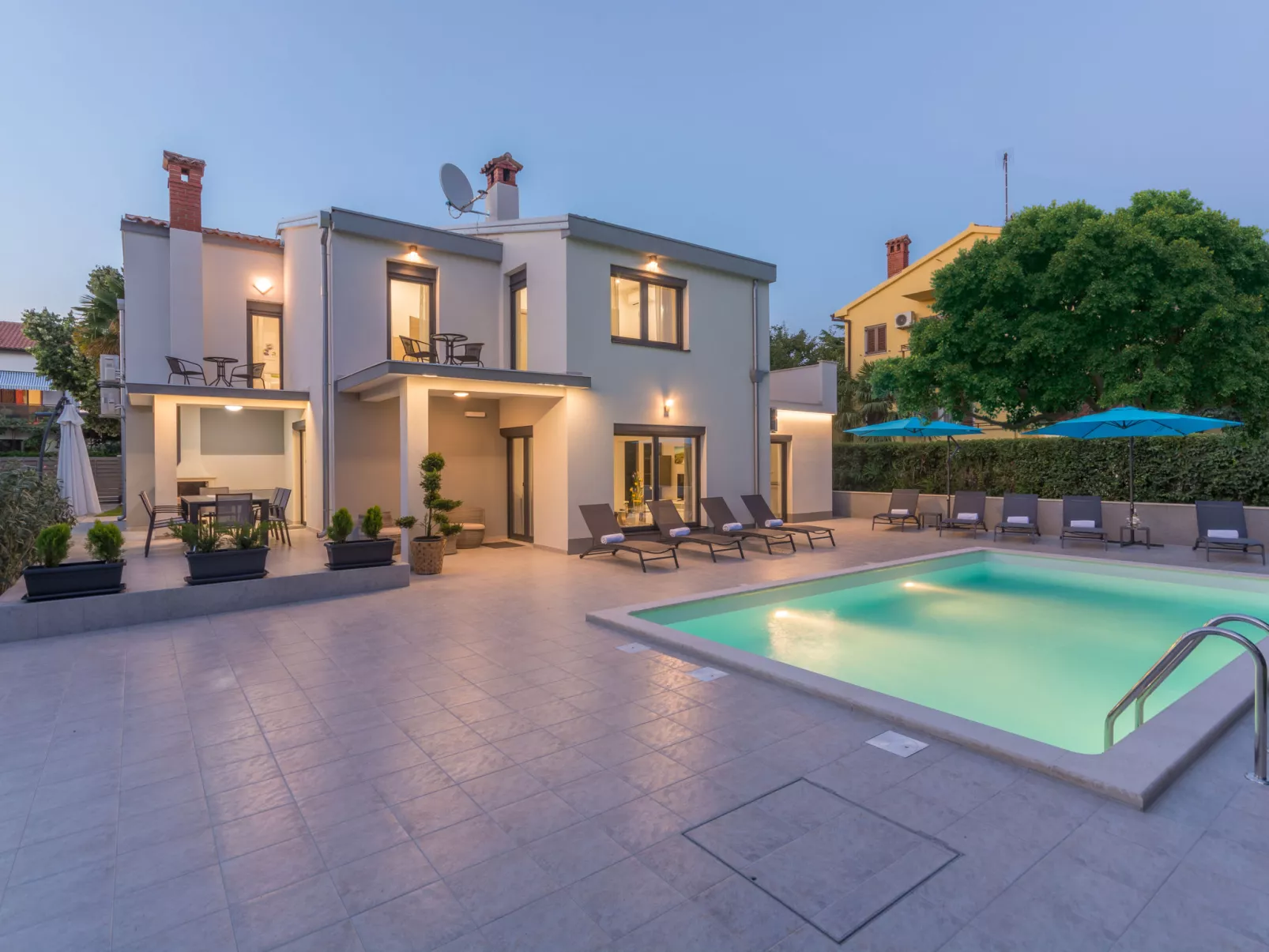 Villa Romina-Draußen