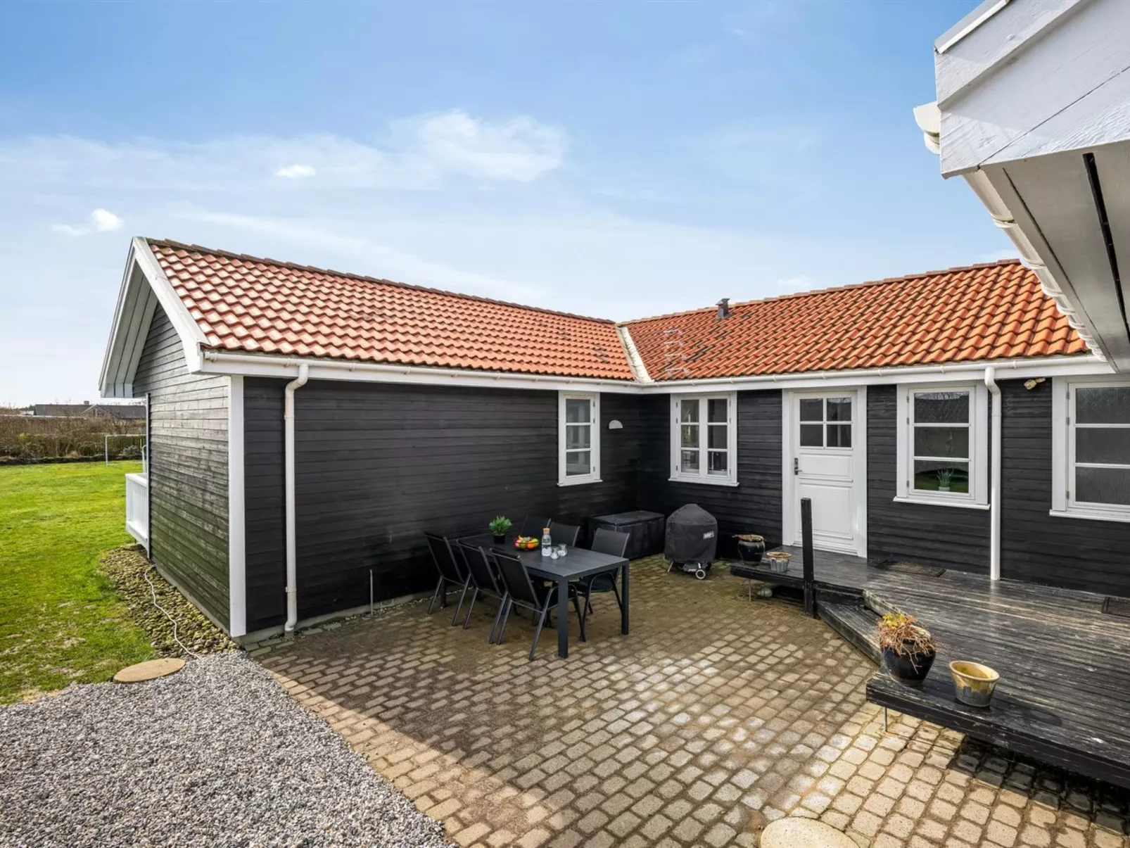 "Torhild" - 700m from the sea-Drinnen