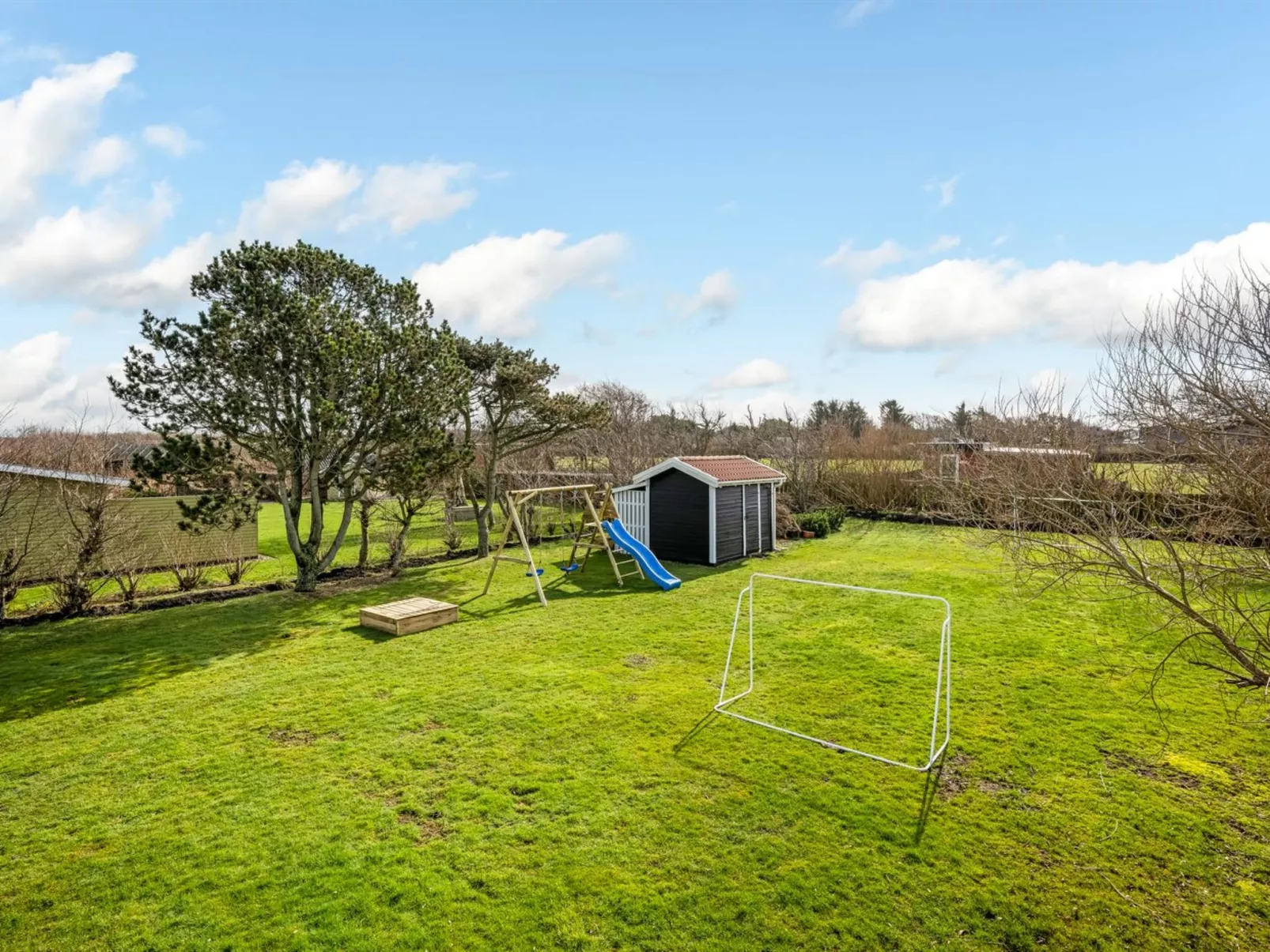 "Torhild" - 700m from the sea-Drinnen