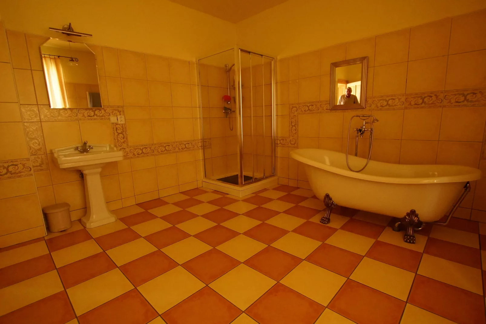 Cornelis-Bathroom