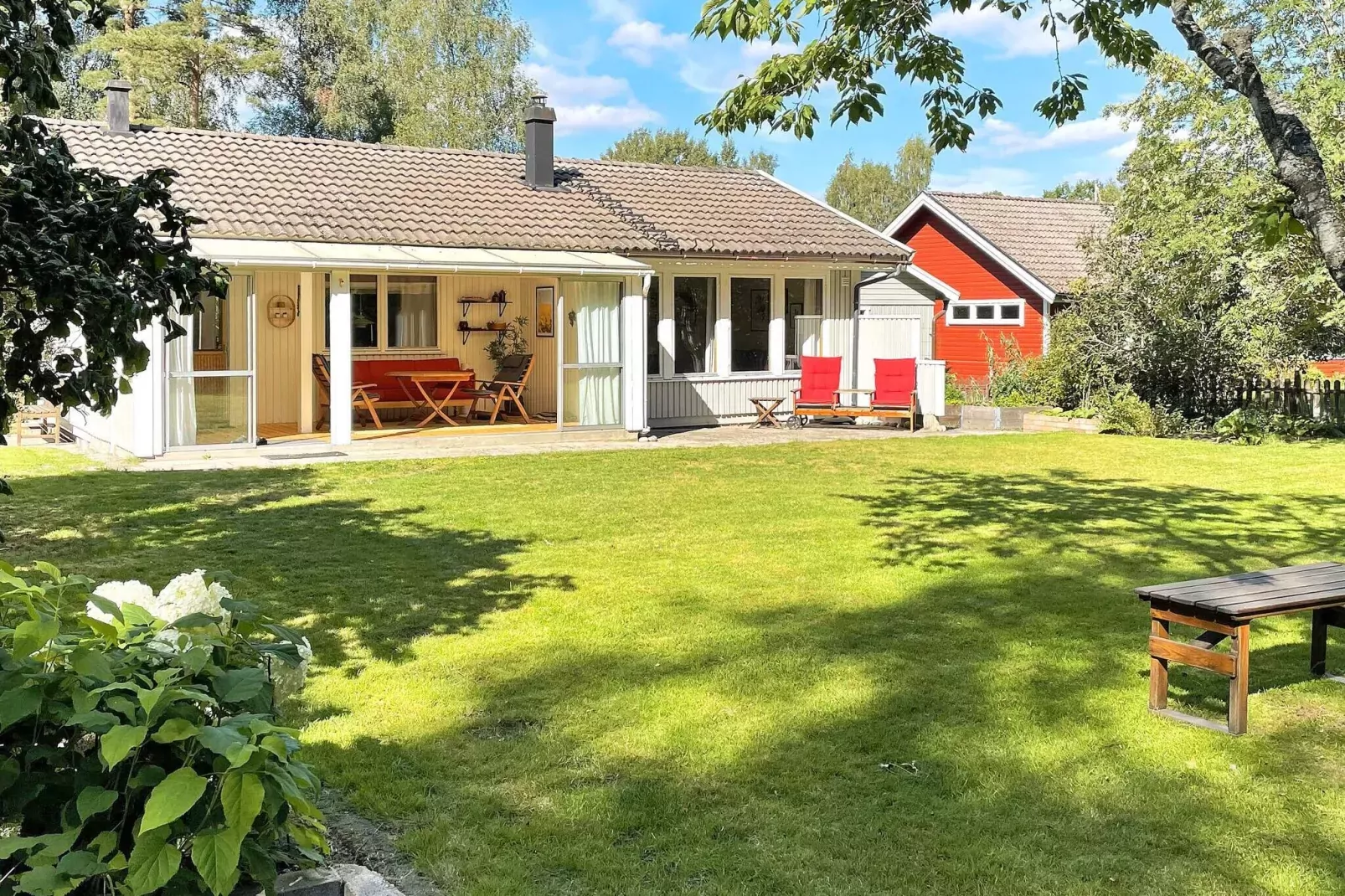 6 person holiday home in BLENTARP-By Traum