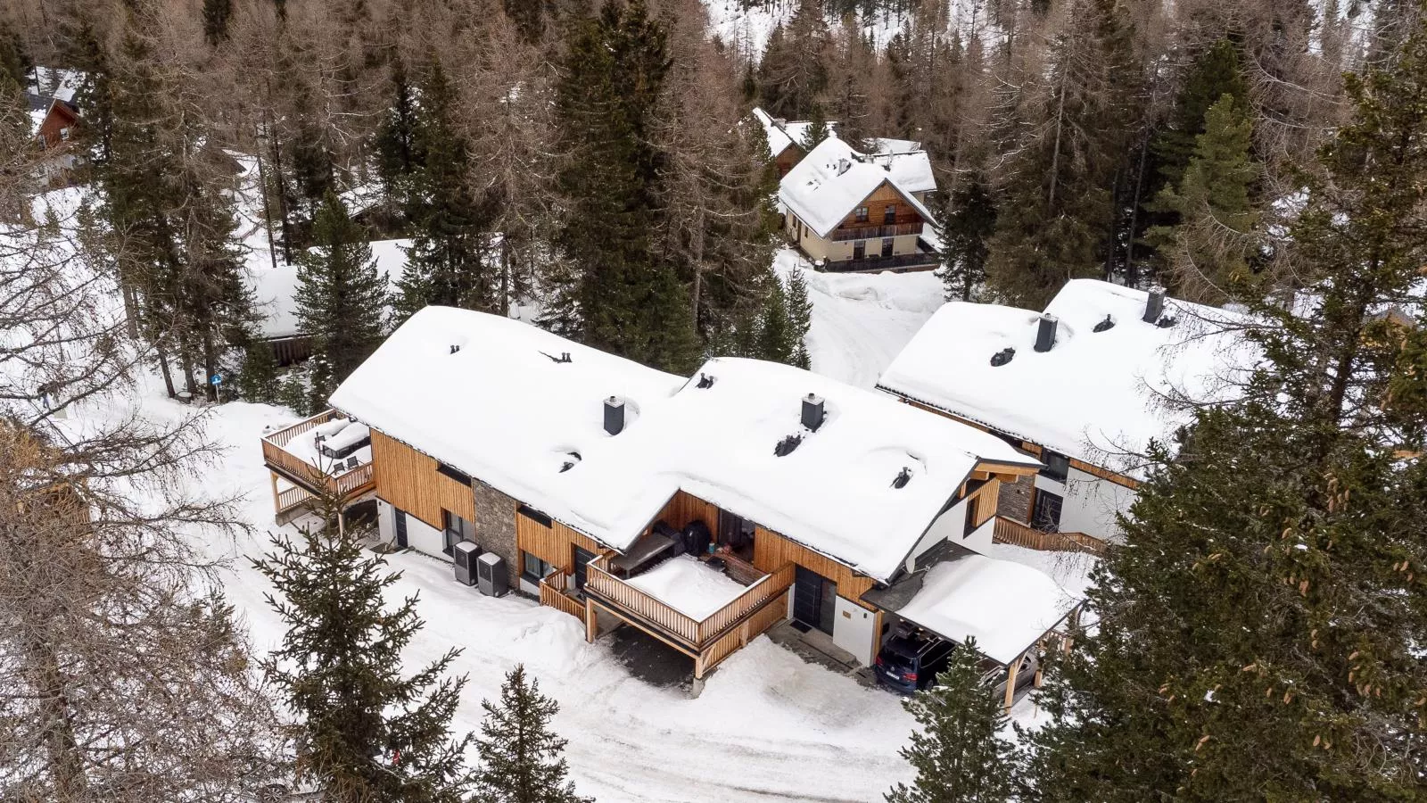 Silas Mountain Chalet-Exterior winter