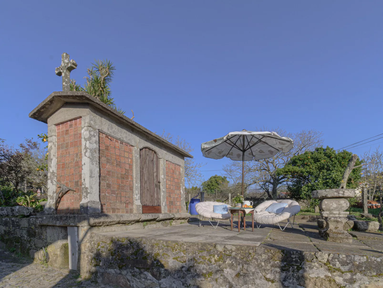 Pedra-Dehors