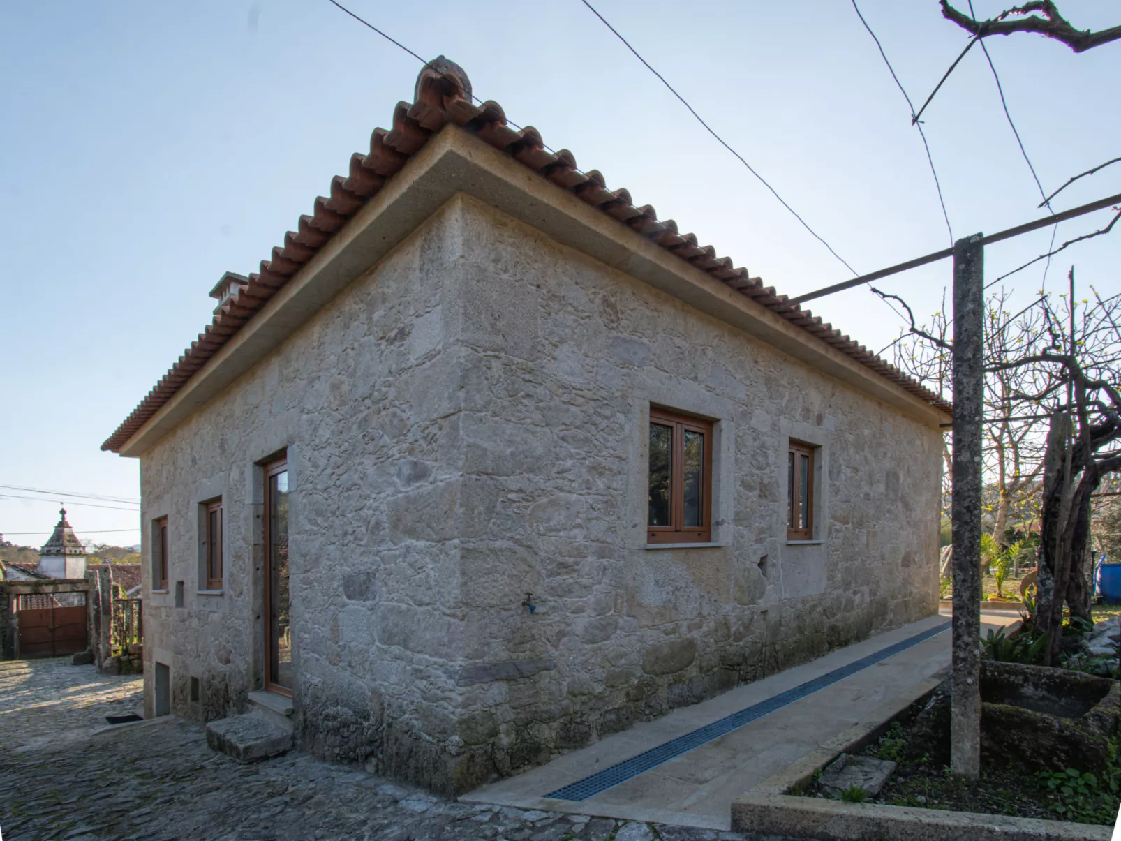 Pedra-Dehors