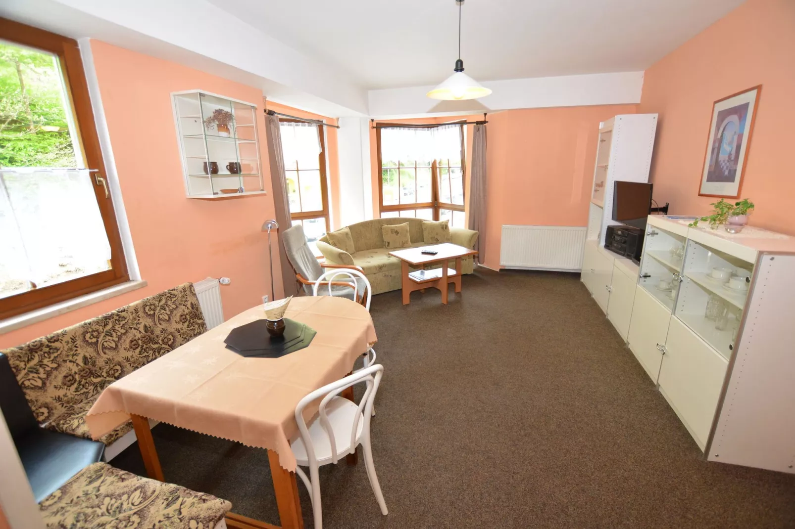 SORT B-Dining room